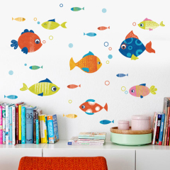 卡通卫生间浴室厨房装饰品墙贴纸可爱儿童房卧室彩色小鱼自粘贴画