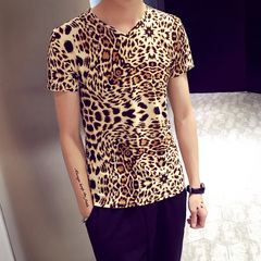 韩版男士 紧身豹纹修身V领短袖T恤 上衣半袖夏装男装夏天衣服上衣